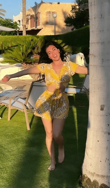 Mirhan Hussein nice pornstar pics