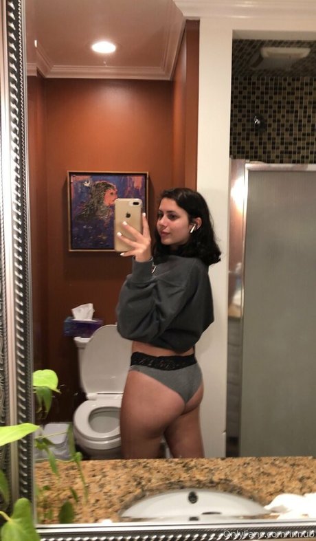 innub nice actress pictures