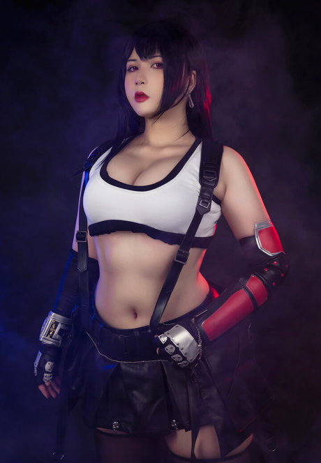 Uy Uy nude pornstar image