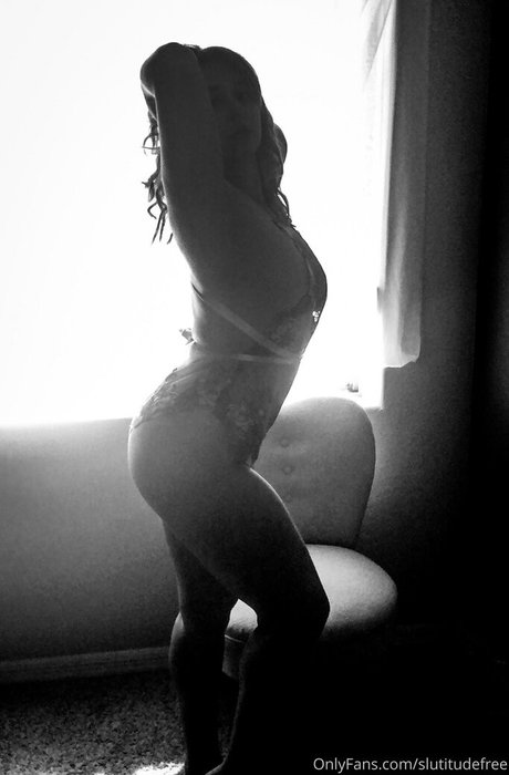 sarahtheslutfree nice model archive