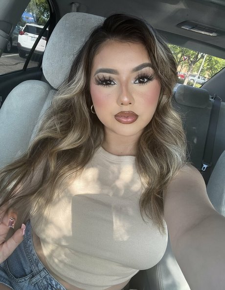 Mysticaldreamgyal model perfect pics