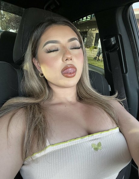 Mysticaldreamgyal hd pornstar galleries