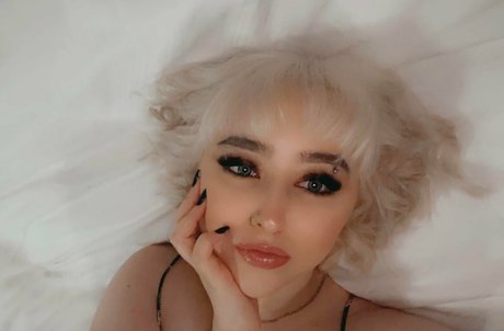 vladdrac__ erotic model archive