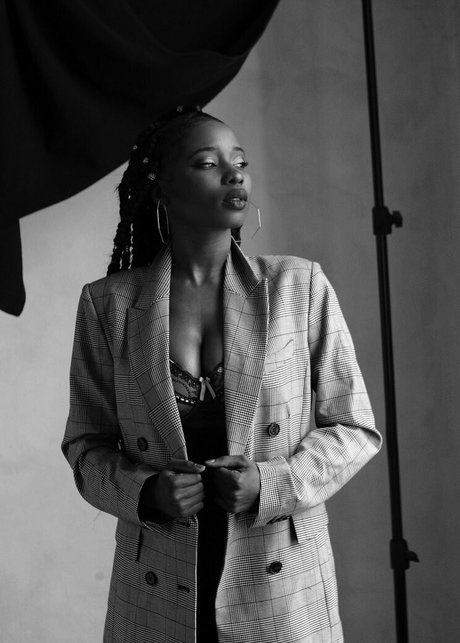 butterflyyg star erotic gallery