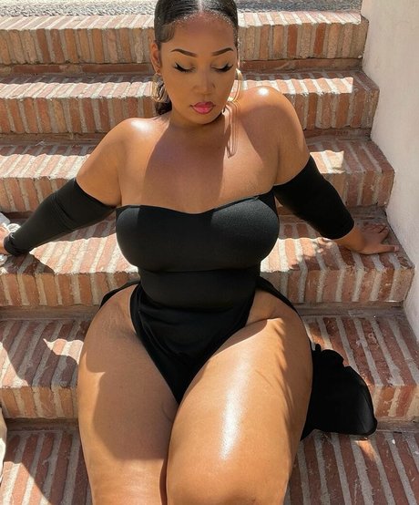 Marie Assie model naked gallery