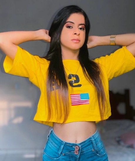 Daniele Lopes top model photos