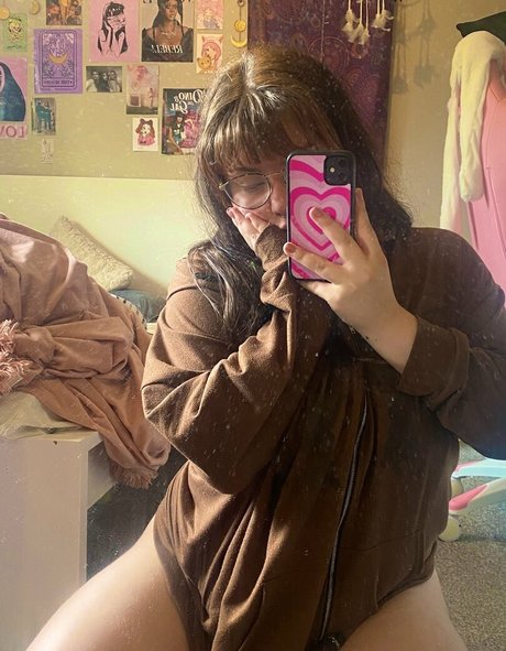 Holyhollyphoebe star free image