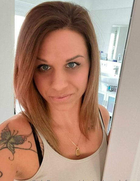 Deutscheonlyfans erotic model picture