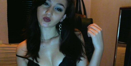 Carolzinha model sex img