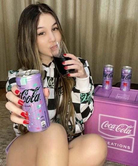 Carolzinha nudes star pics