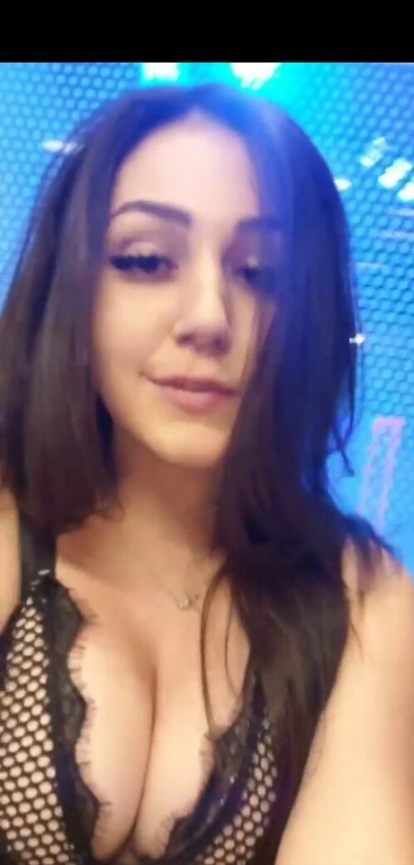 Carolzinha star naked images