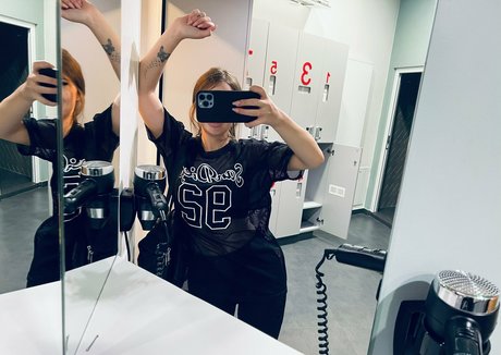 patry333free model erotic picture