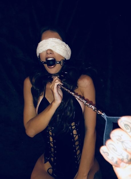 Xavia Brook best model image