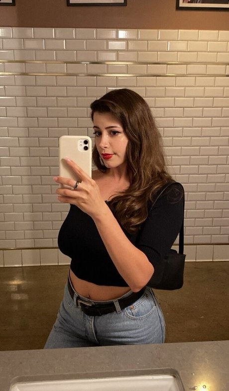 non nude onlyfans erotic pics