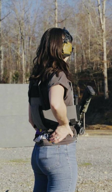 Brett Cooper free model images