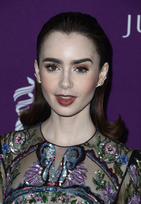 Lily Collins beautiful actress photo