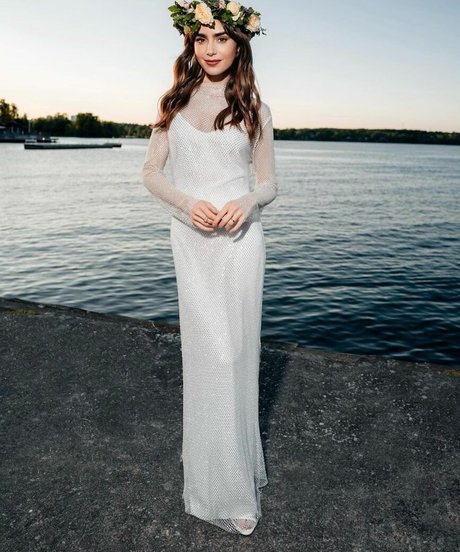 Lily Collins nudes star pic