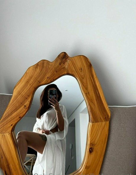 callysto nymph pornographic model photo