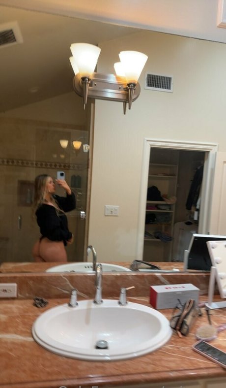 skinny asian teen onlyfans erotic photo