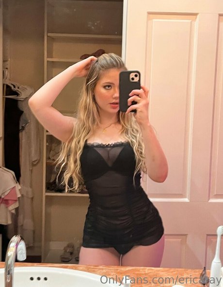 mirror selfie onlyfans art naked gallery