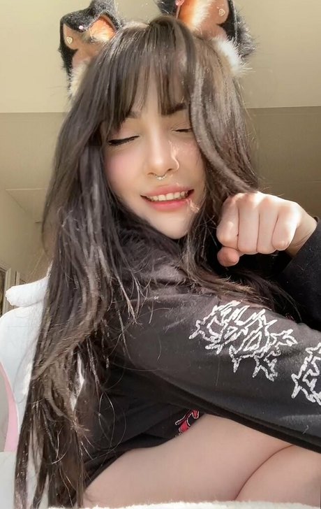 elliechii pornstar nudes img