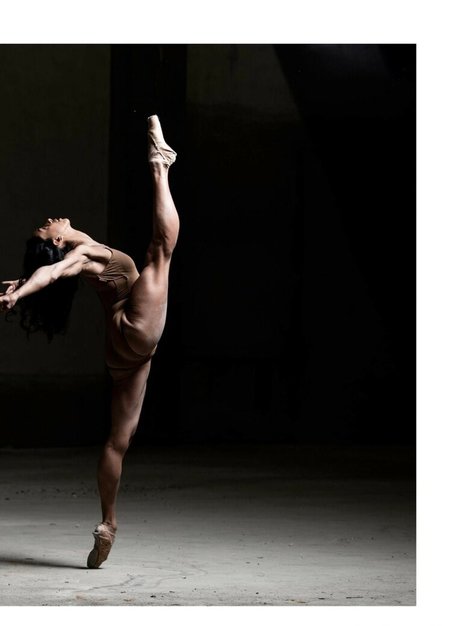 Laetitia Bouffard Roupe art pornstar image