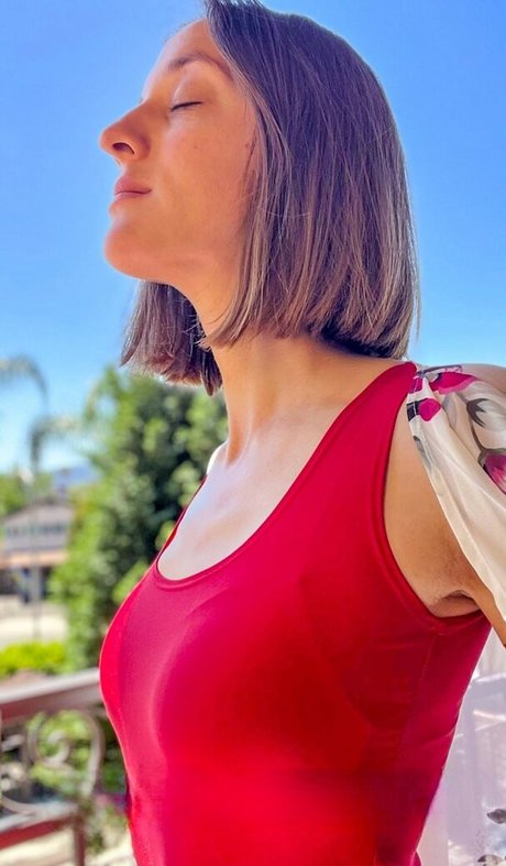 Ashley Victoria Robinson pornstar high quality picture