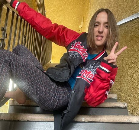 Ashley Victoria Robinson sex actress galleries