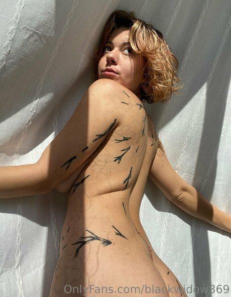blackwidow369 pornstar erotic photo