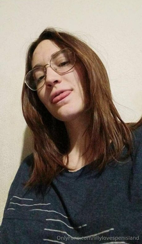 chicks with dicks onlyfans hot sexy photos