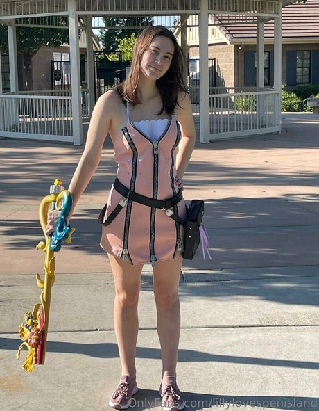 lillylovespenisland best actress pictures