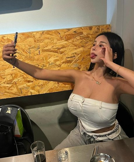 e__luda glamorous pornstar nice photo