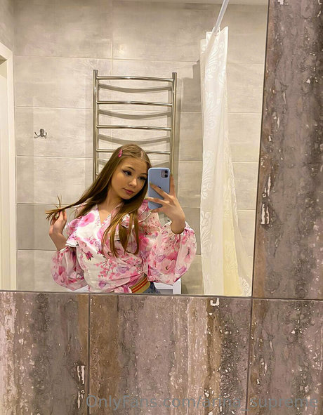 asian tranny onlyfans hot naked image