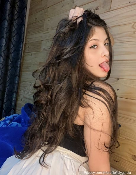 July Garcia model exclusive pictures