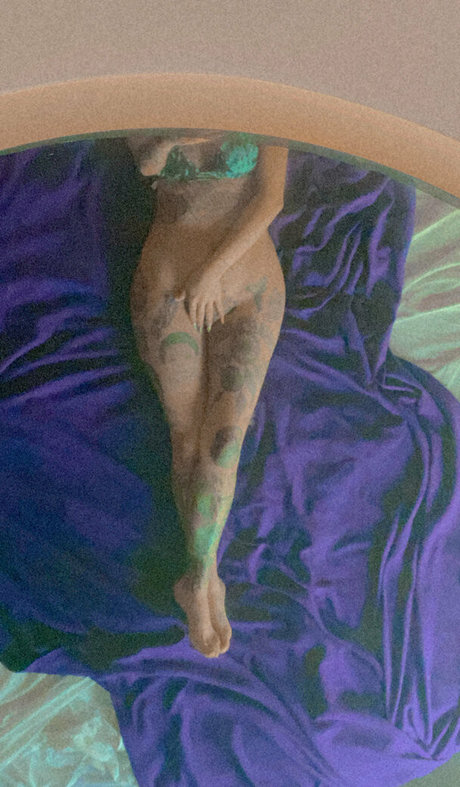 milf tits onlyfans sexy naked picture