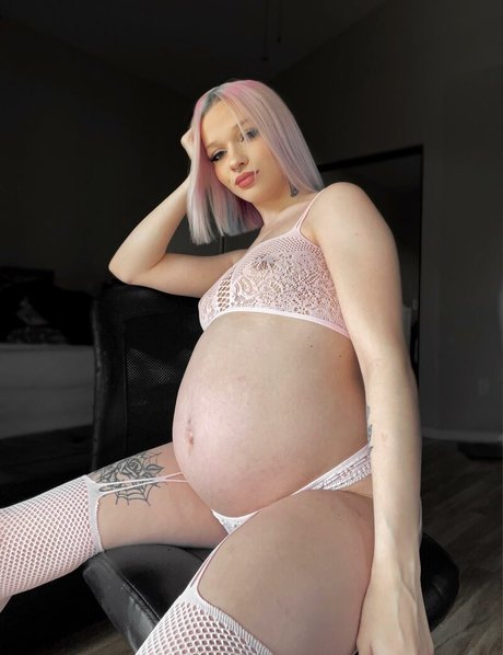 PeachyShea pornstar erotic photos