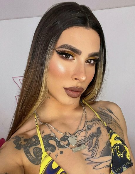 Hungbratz nude model pic