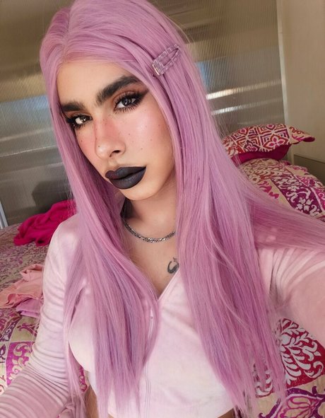 body onlyfans art naked photo