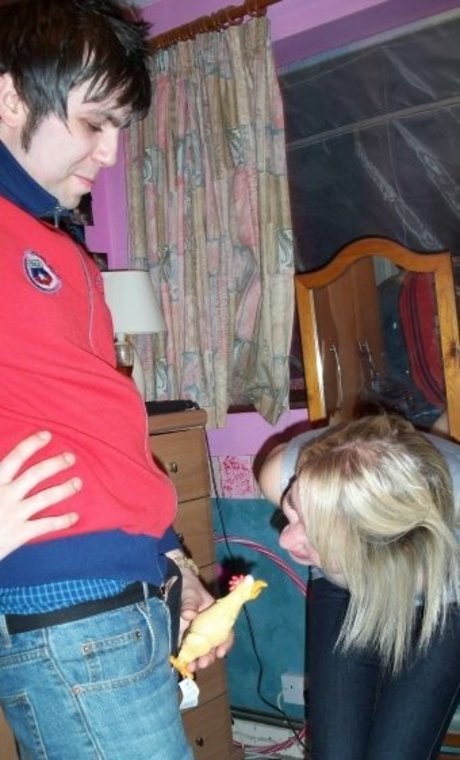 Sarah Cruddas model hot photo