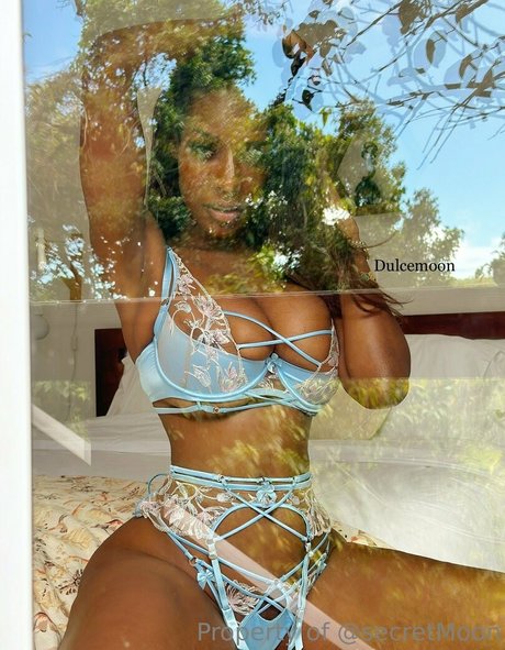 dulcemoonfree model porn picture