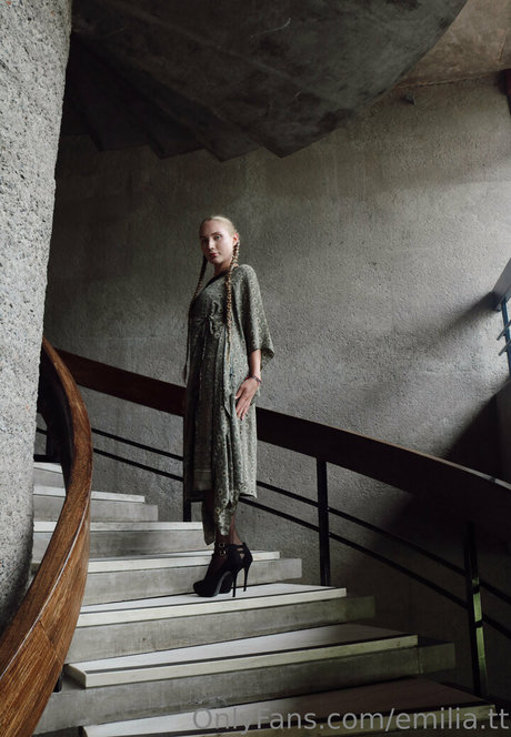 asian tranny onlyfans erotic photo