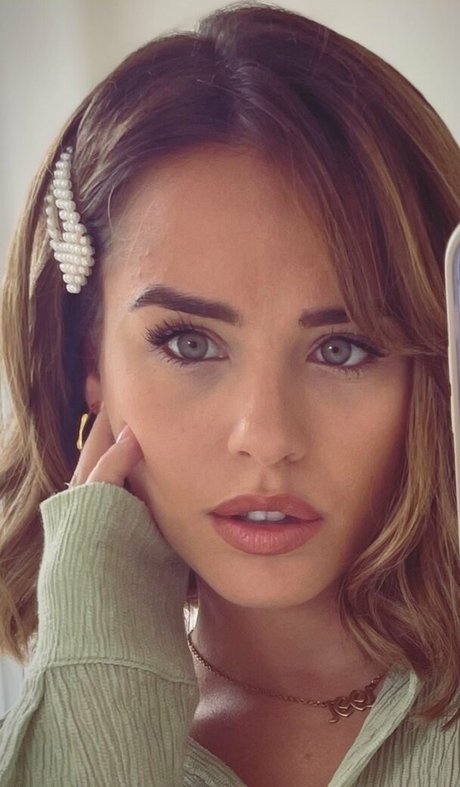 tits onlyfans pretty gallery