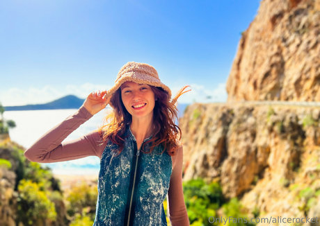 alicerocket model pretty photo