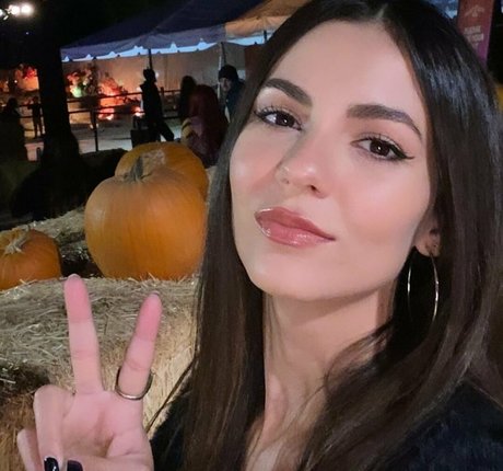 waitress onlyfans nude galleries