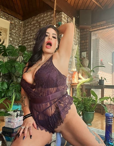 enchantressselenafree pornstar exclusive pic