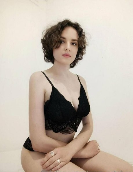 gera october model pretty pictures