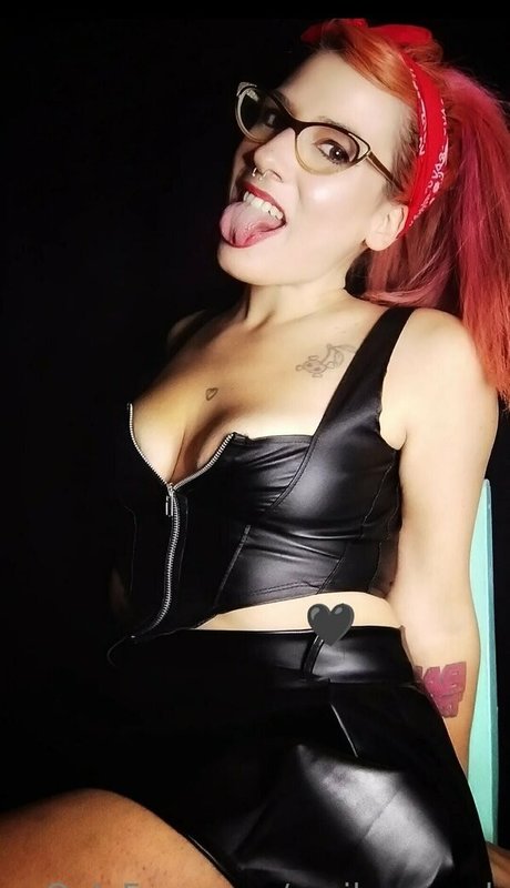 gloryhole princess onlyfans art porn img