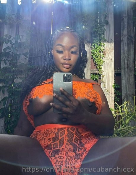 queenncubanxxx xxx pornstar pic