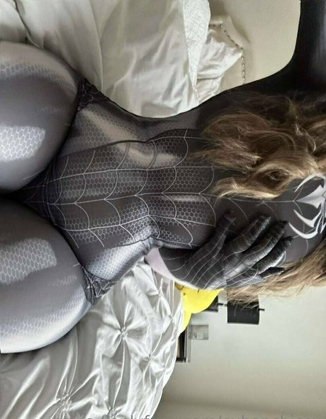 queenncubanxxx top actress images