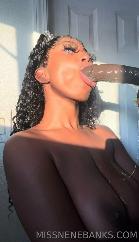 godknowsimbroke model nude pic